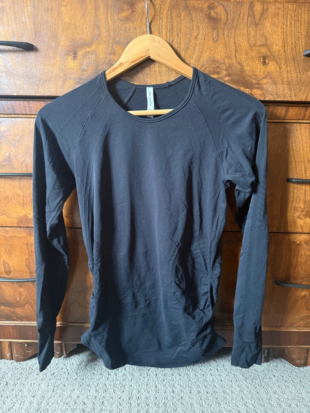 Athleta long sleeve activewear top